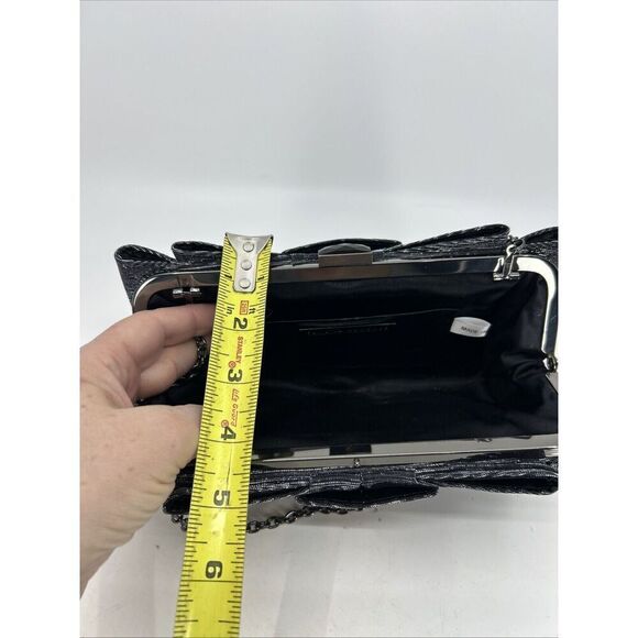 Sondra Roberts Designer Clutch Evening Shoulder Bag Silver Satin Chain Strap - Picture 11 of 12